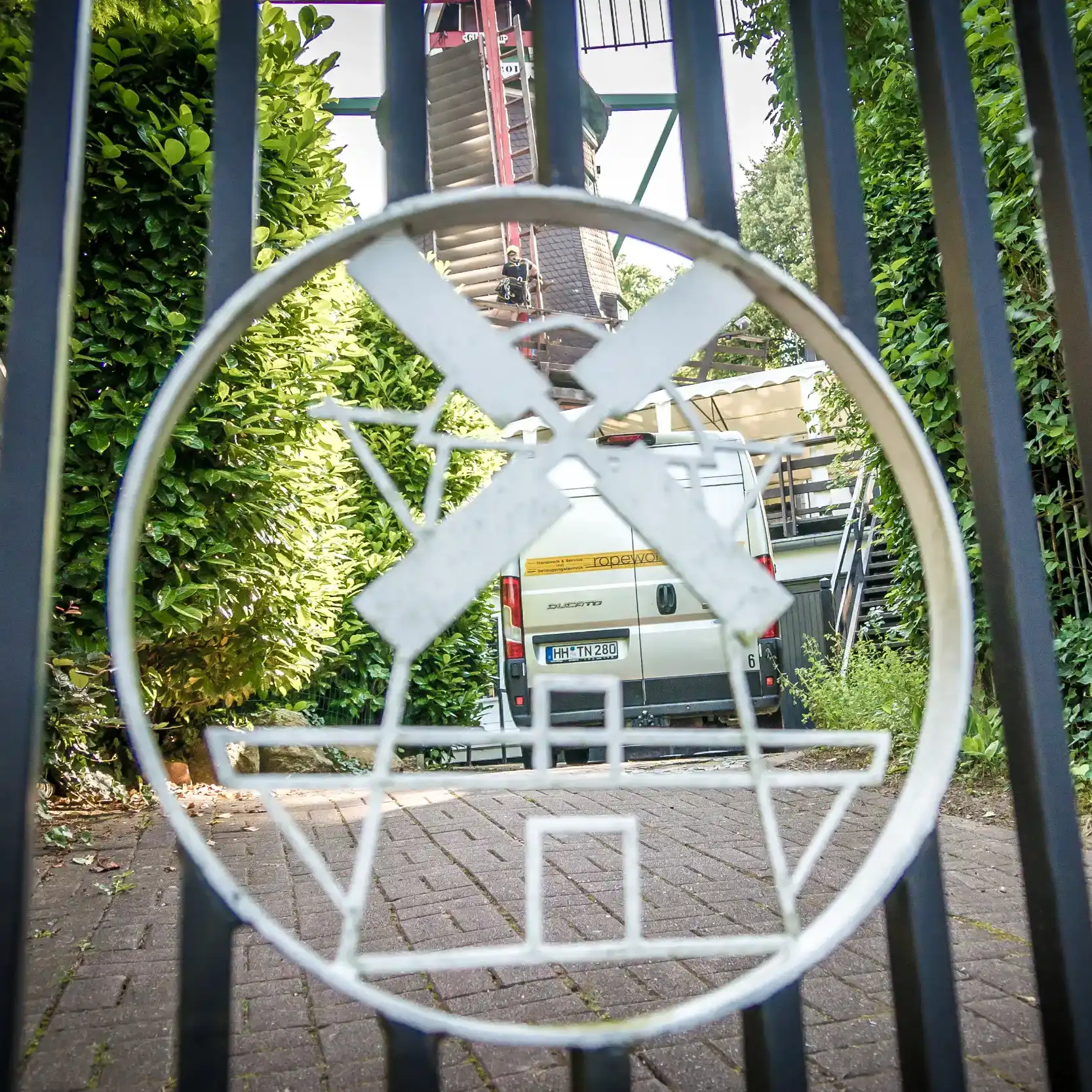 Bergedorfer Windmühle - Eingangstor